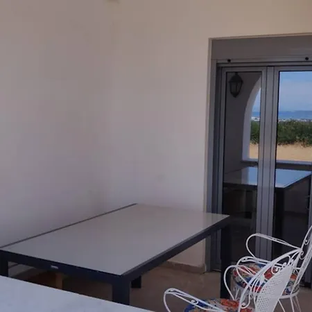 Сasa de vacaciones κυκλαδίτικη μεζονέτα, 9 λεπτά από την χώρα, με θέα
