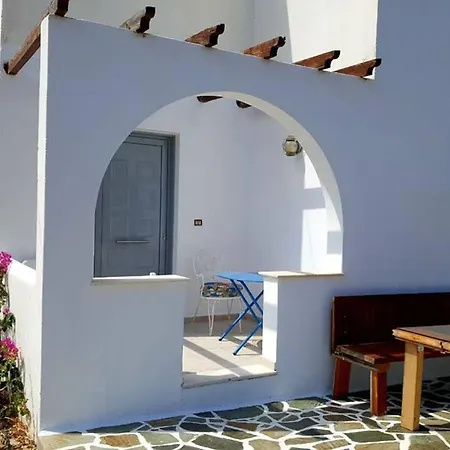 Сasa de vacaciones κυκλαδίτικη μεζονέτα, 9 λεπτά από την χώρα, με θέα
