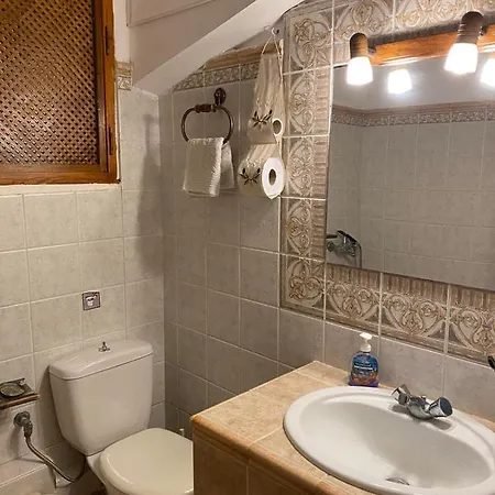 κυκλαδίτικη μεζονέτα, 9 λεπτά από την χώρα, με θέα Сasa de vacaciones Galanado